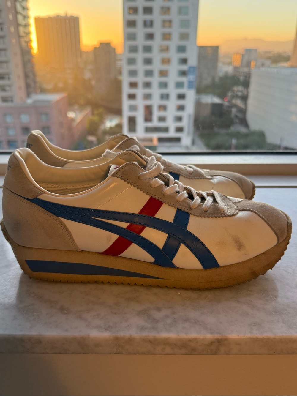 Onitsuka Tiger Men’s White Sneaker with Blue & Red Stripes